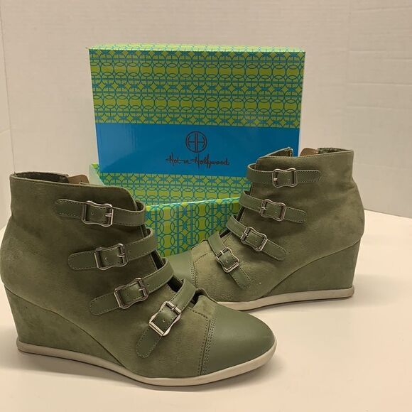 Hot in Hollywood Shoes - Hot in Hollywood Hidden Wedge Suede Platform Sneaker Heels Sage Green Size 8